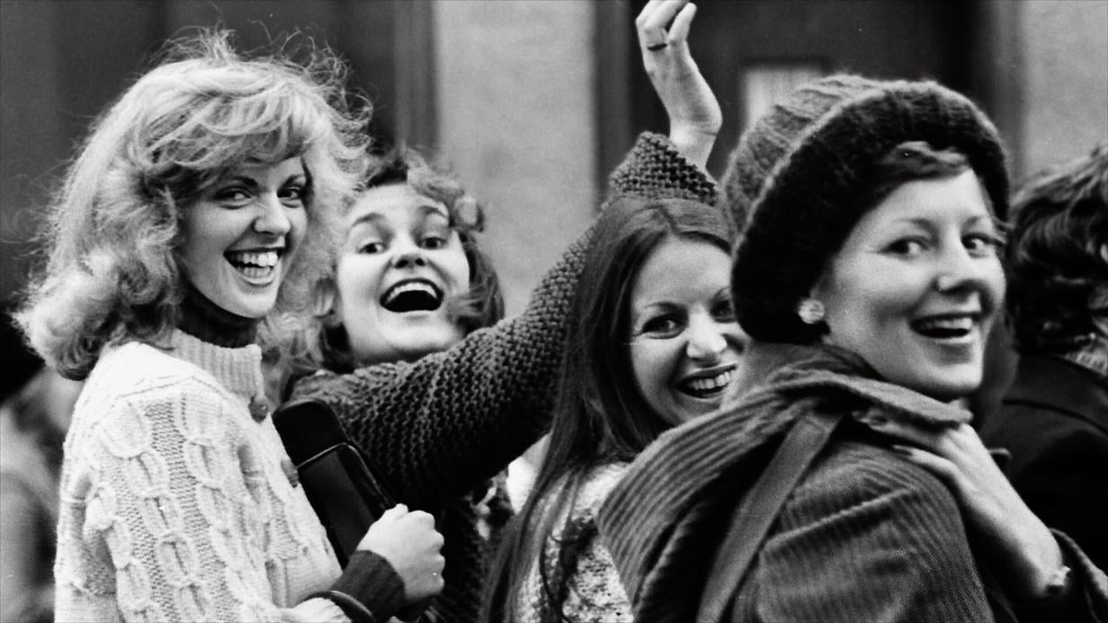 Filmkritik zu “Ein Tag ohne Frauen”: Der Tag, als sich isländische Frauen freinahmen
