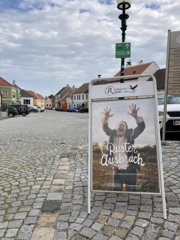 Stolze Storchenstadt als kleinster Verwaltungsbezirk Österreichs Stolze Storchenstadt als kleinster Verwaltungsbezirk Österreichs
