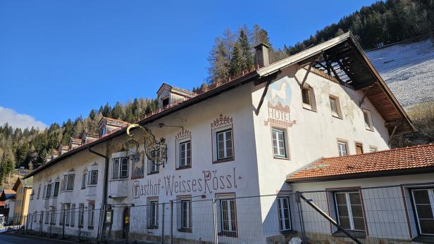 Trotz Denkmalschutz: Abriss von über 500 Jahre altem Tiroler Gasthof