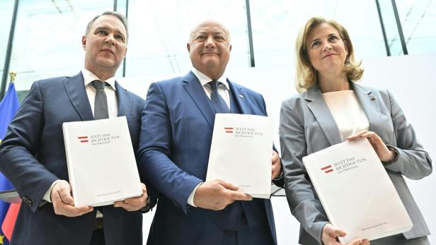 Türkis-rot-pinke Pläne: Wen die Verschärfung der Korridorpension trifft Türkis-rot-pinke Pläne: Wen die Verschärfung der Korridorpension trifft
