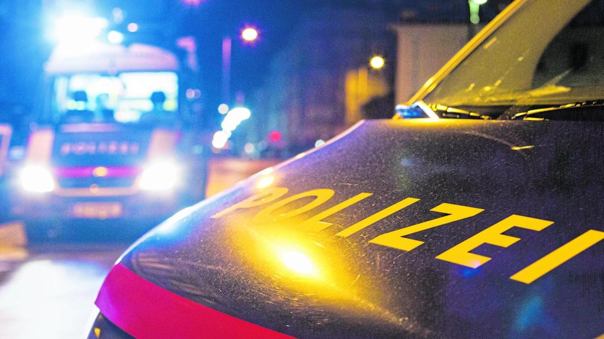 14-Jähriger unter Verdacht: Autodiebstahl und Brandversuch in Tirol 14-Jähriger unter Verdacht: Autodiebstahl und Brandversuch in Tirol