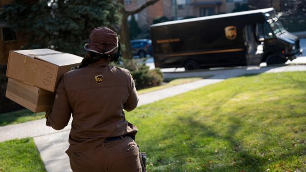 Trotz 1,2 Mrd. Dollar Gewinn: UPS baut 20.000 Arbeitsplätze ab Trotz 1,2 Mrd. Dollar Gewinn: UPS baut 20.000 Arbeitsplätze ab