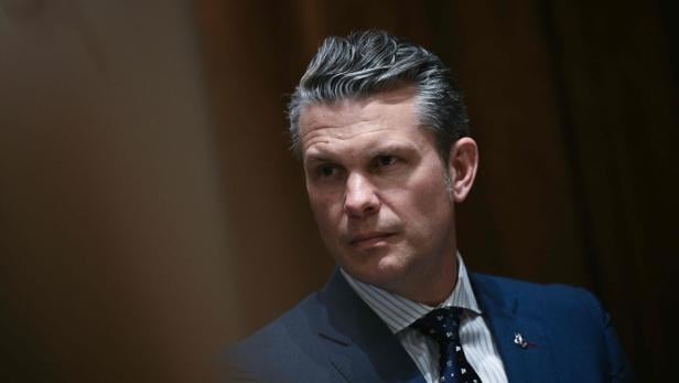 US-Verteidigungsminister teilte Angriffspläne offenbar auch in Familien-Chat US-Verteidigungsminister teilte Angriffspläne offenbar auch in Familien-Chat