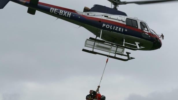 18-jähriger Kletterer dürfte durch Sicherungsfehler am Schneeberg abgestürzt sein 18-jähriger Kletterer dürfte durch Sicherungsfehler am Schneeberg abgestürzt sein