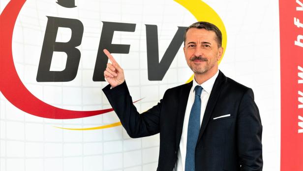 BFV-Machtkampf: Müssen Klubs heuer zweimal abstimmen? BFV-Machtkampf: Müssen Klubs heuer zweimal abstimmen?