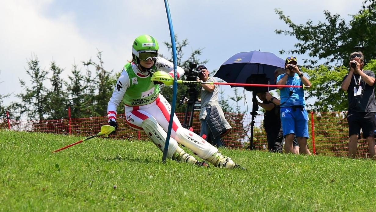 Grasski-Weltcup startet mit Heimhoffnung Grasski-Weltcup startet mit Heimhoffnung
