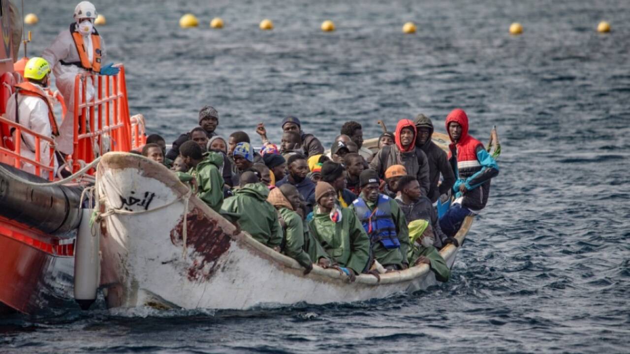Spanien legalisiert Aufenthalt Hunderttausender Migranten Spanien legalisiert Aufenthalt Hunderttausender Migranten