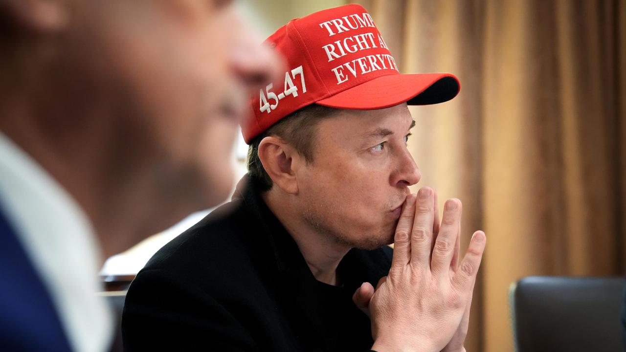 Tesla schränkt Klagemöglichkeit von Kleinaktionären ein Tesla schränkt Klagemöglichkeit von Kleinaktionären ein